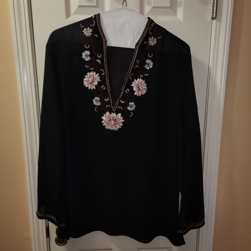 Sheer Embroidered  Dressbarn Shirt - Size 18/20